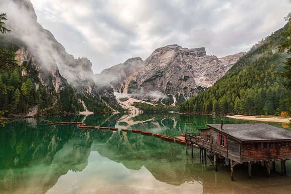 AUTUMN IN BRAIES LAKE