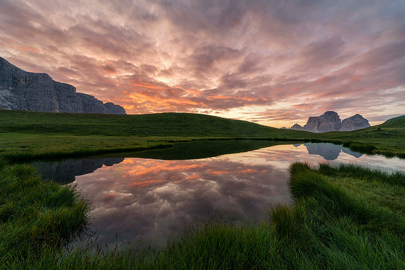 LAGO DELLE BASTE SUNRISE I