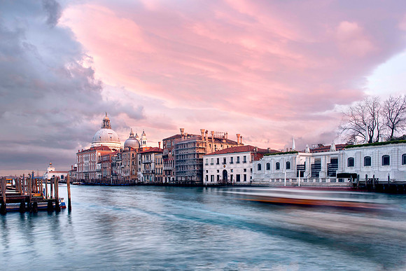 SUNSET ON CANAL GRANDE